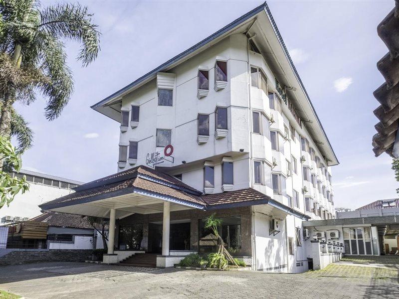 Collection O 25 Hotel Baltika Bandung Dış mekan fotoğraf